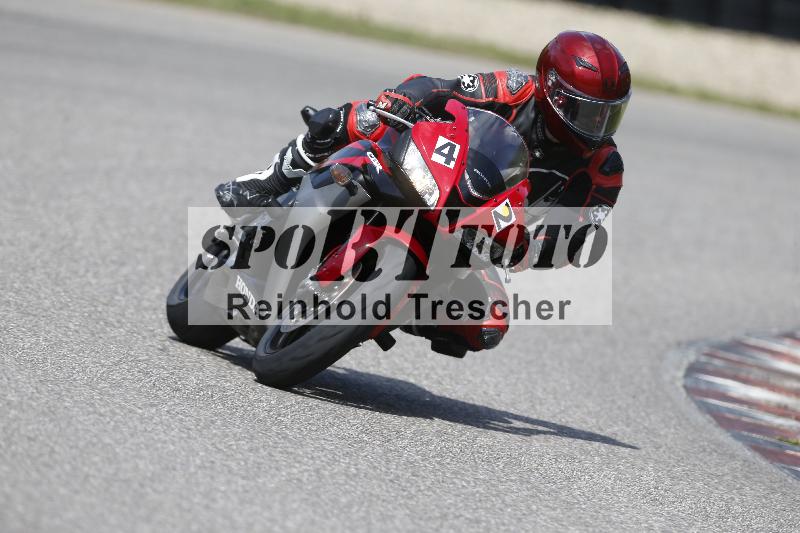 Archiv-2025/09 22.04.2025 Cornu Master School ADR/rot-rouge/42